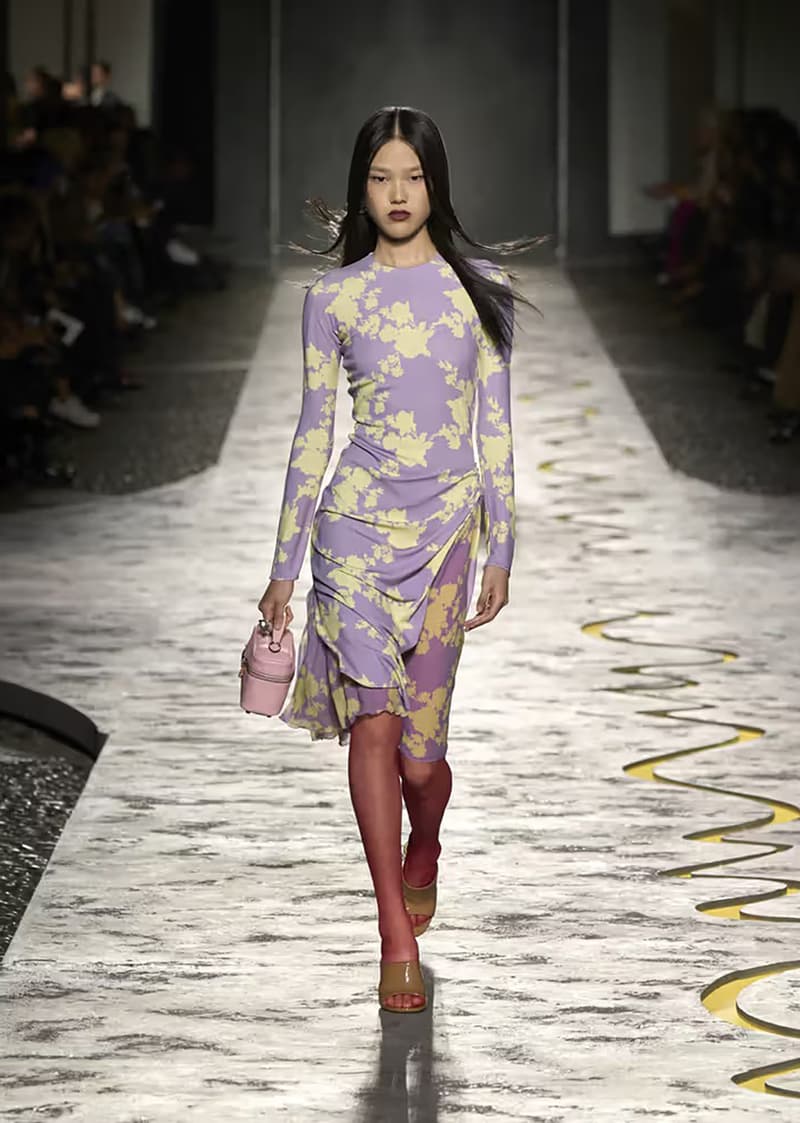 Versace 發佈 2025 春夏系列大秀