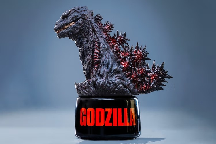 《哥斯拉 Godzilla》官方授权造型高粱酒发布 《哥斯拉 Godzilla》官方授权造型高粱酒发布
