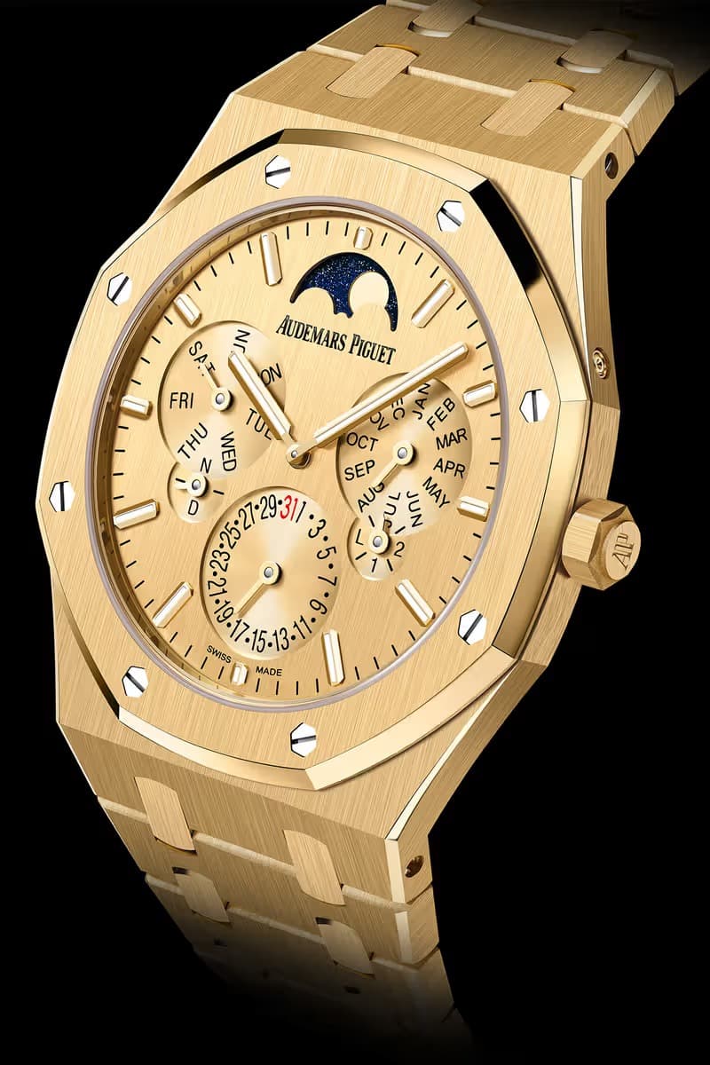 Audemars Piguet 發表 Royal Oak 大中華區限定超薄萬年曆黃金錶款