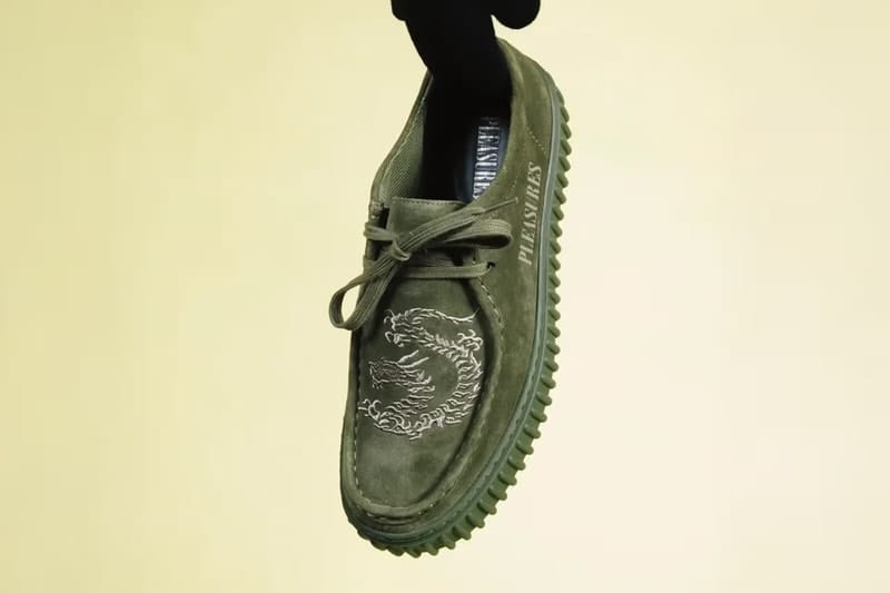 PLEASURES x Clarks Originals 最新联名系列鞋款发布