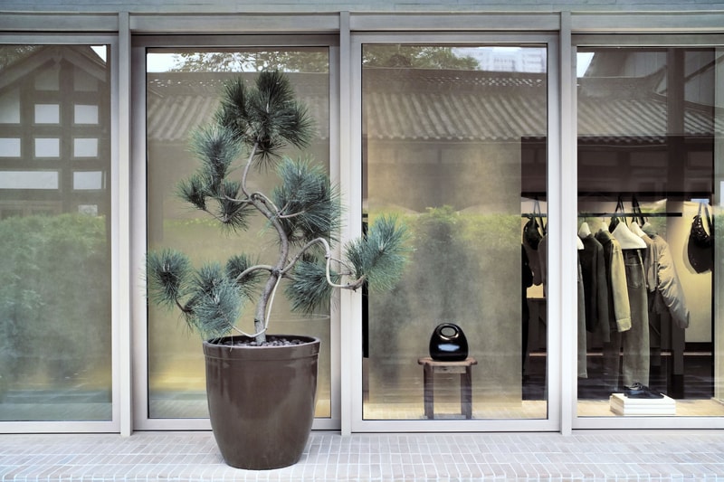 走进 Lemaire 中国首家门店 走进 Lemaire 中国首家门店