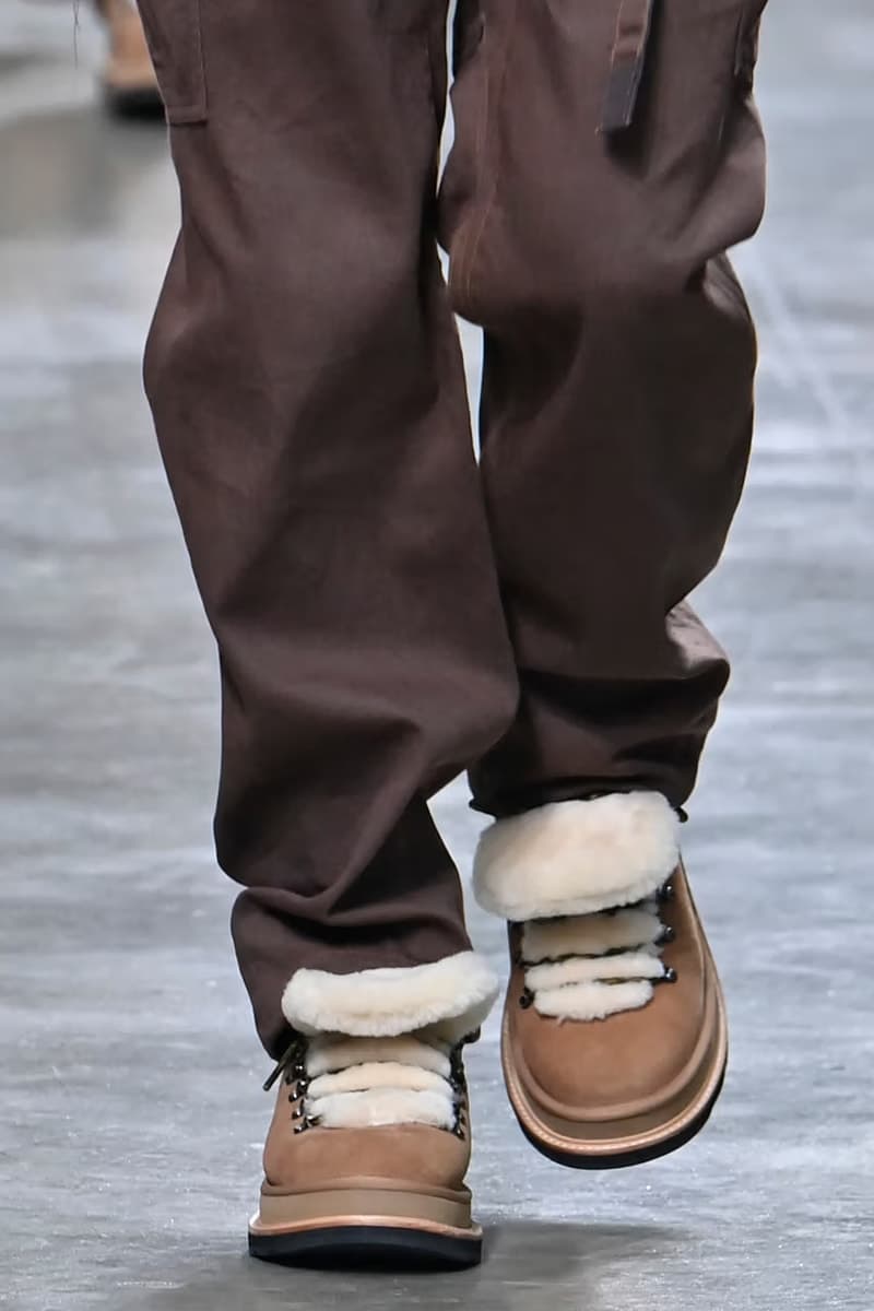 近賞 sacai x UGG 全新 2025 秋冬系列聯名鞋款