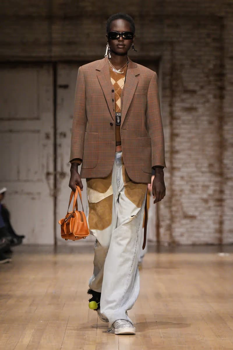 Coach 发布 2025 最新秋冬系列大秀