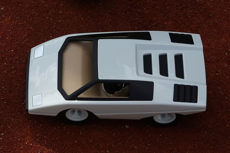 Playforever 新款 UFO Colomba 科幻概念跑車登场