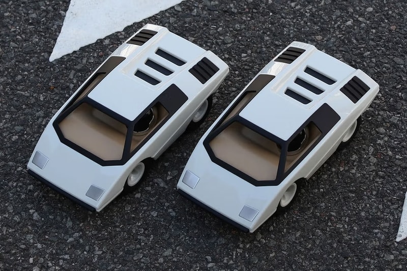 Playforever 新款 UFO Colomba 科幻概念跑车登场 Playforever 新款 UFO Colomba 科幻概念跑车登场