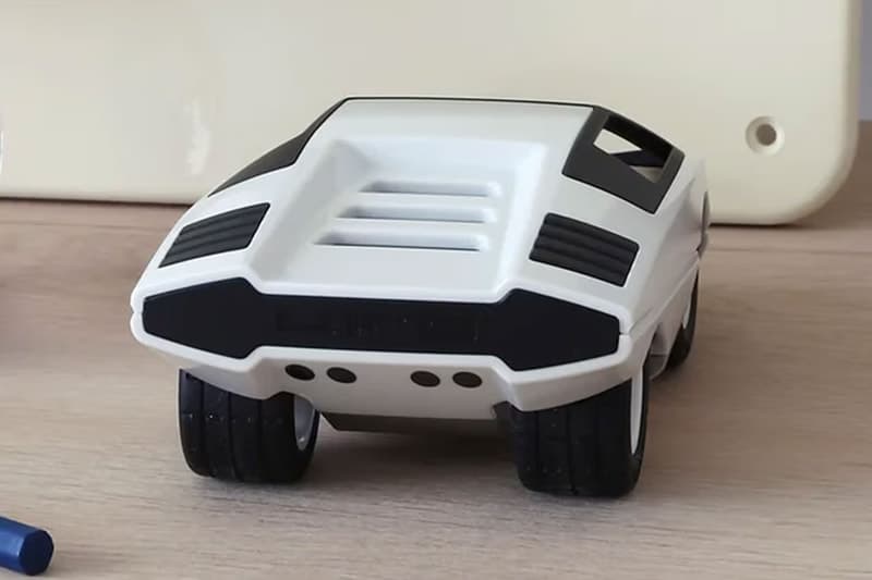 Playforever 新款 UFO Colomba 科幻概念跑車登场