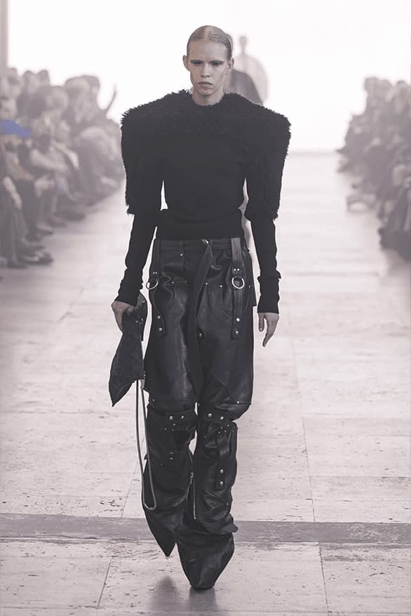 孤獨中尋平靜！Rick Owens 2025 秋冬系列大秀 「Concordians」登場