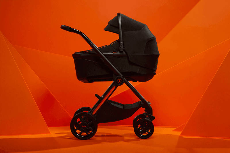 Lamborghini 攜手 Silver Cross 推出要價 $5,000 美元全新嬰兒推車