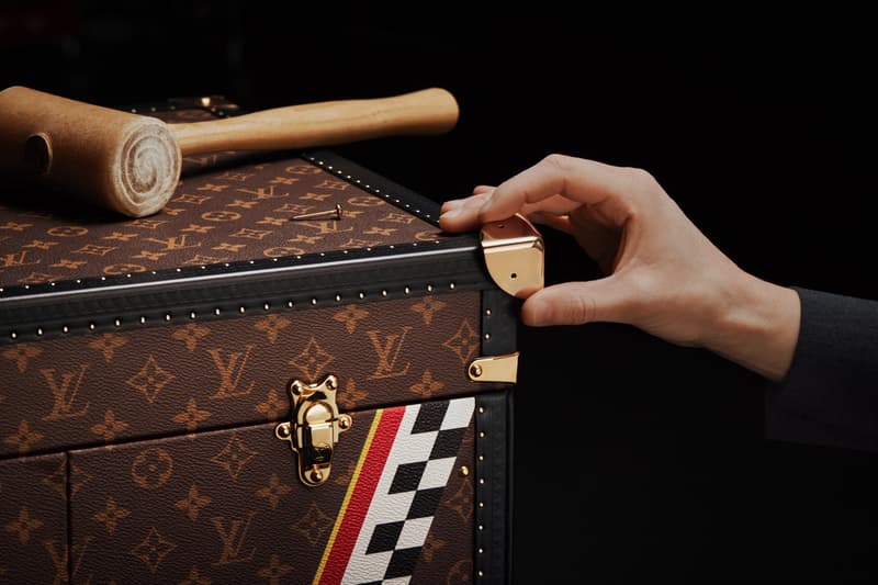 Louis Vuitton 为 2025 F1 中国大奖赛打造上海赛道标识及定制奖杯箱