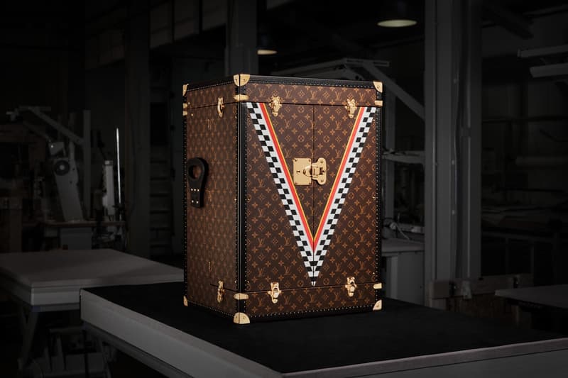 Louis Vuitton 为 2025 F1 中国大奖赛打造上海赛道标识及定制奖杯箱