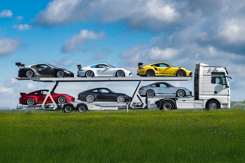 六辆全新车况稀有 991 世代 Porsche 911 同捆展开拍卖 六辆全新车况稀有 991 世代 Porsche 911 同捆展开拍卖