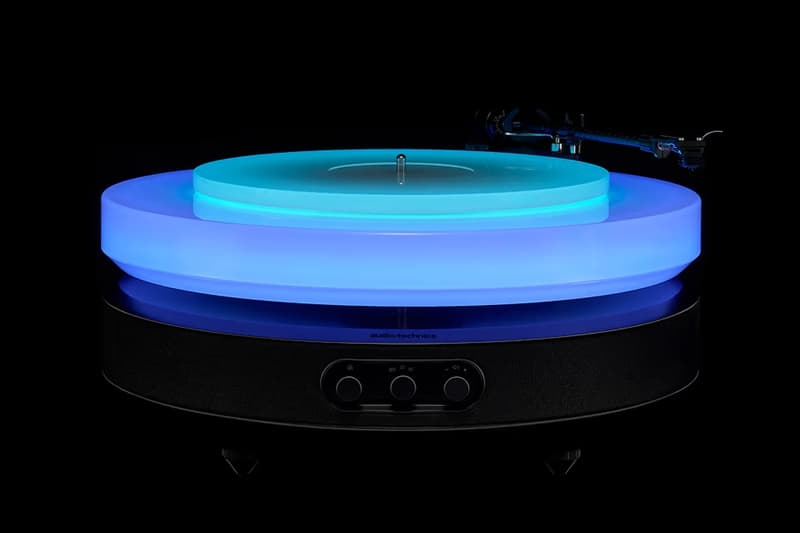 將聲音與光線完美融合!Audio-Technica Hotaru 浮動式唱盤登場
