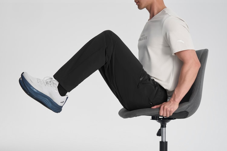 安踏推出全新 A-Flex 型动裤