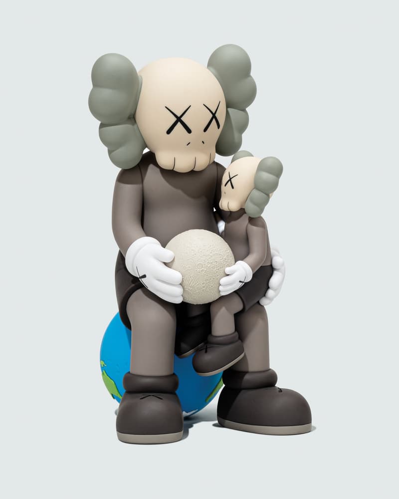 《KAWS:HOLIDAY》泰国站限量系列完整揭晓