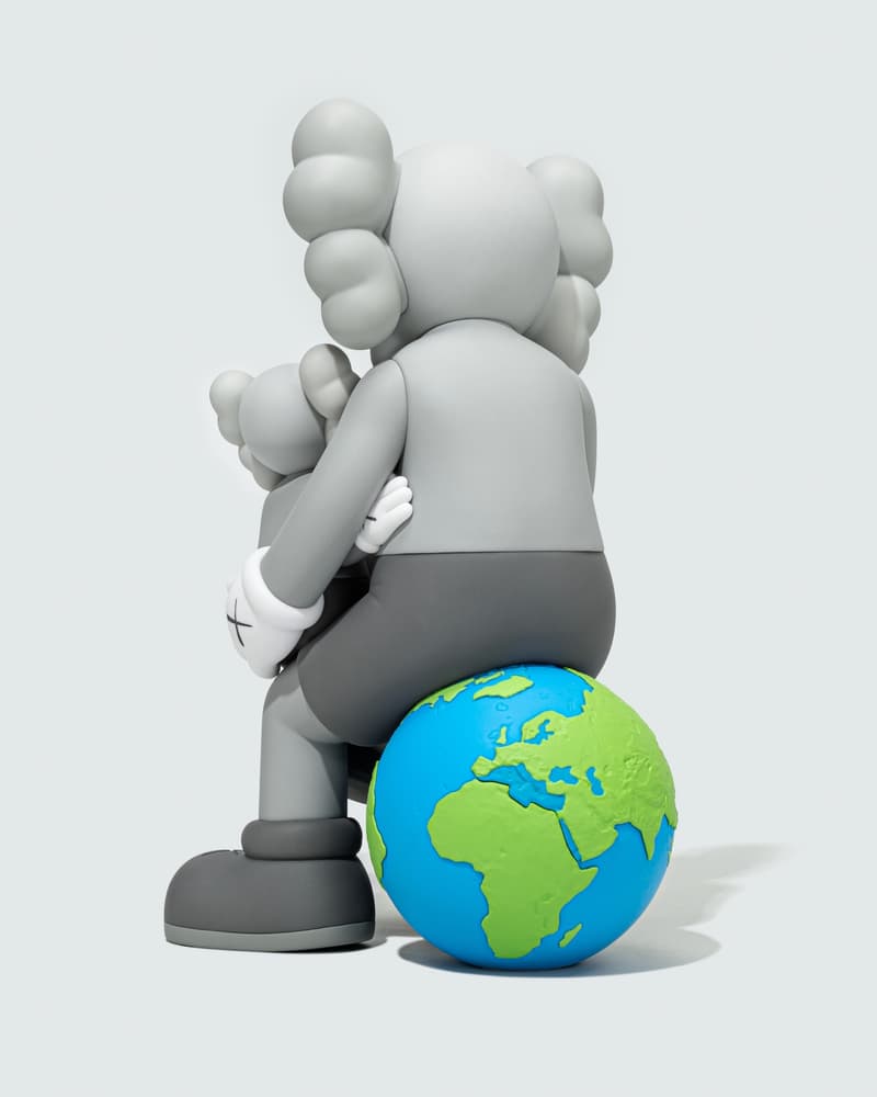 《KAWS:HOLIDAY》泰国站限量系列完整揭晓