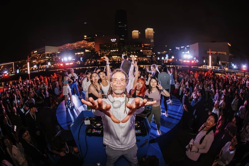 lululemon 于上海西岸举办千人瑜伽活动，庆祝 Align™ 十周年