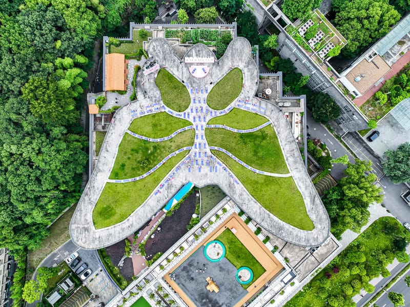 XEXYMIX 举办十周年落日瑜伽