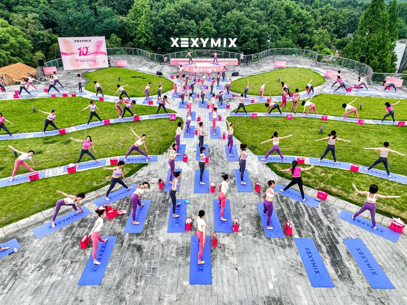 XEXYMIX 举办十周年落日瑜伽