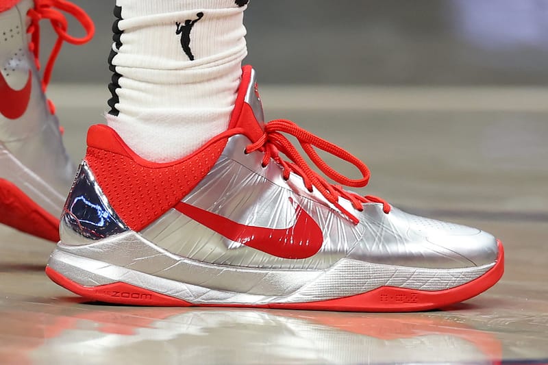 确认市售：Caitlin Clark 专属 Nike Kobe 5 Protro「Rookie of the Year」明年登场