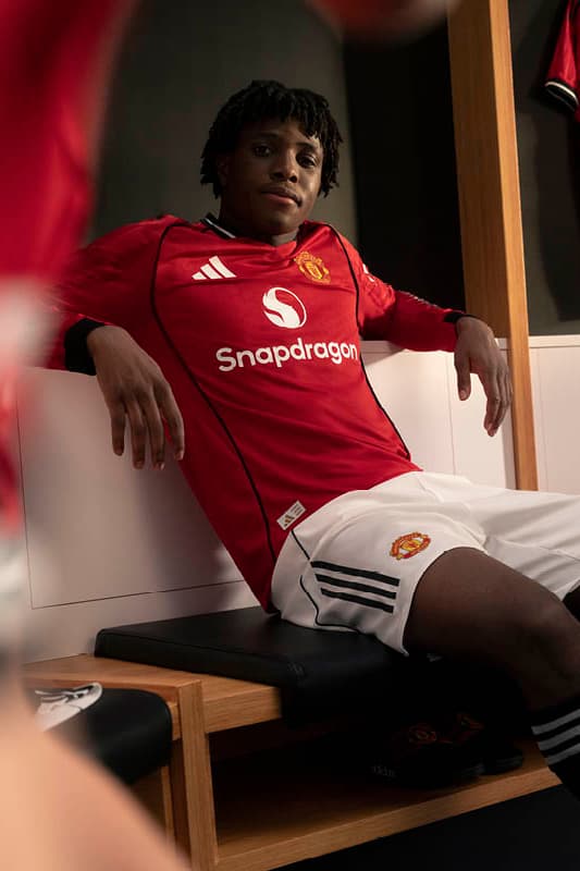 adidas 携手 Manchester United 发布 2025/26 赛季主场球衣