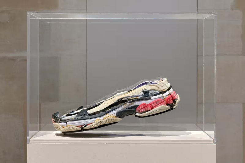 Demna 亲自策划 Balenciaga 十年回顾展