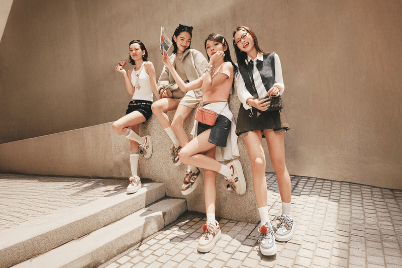 与「BFF」一同出街，Z 世代女生都穿什么？