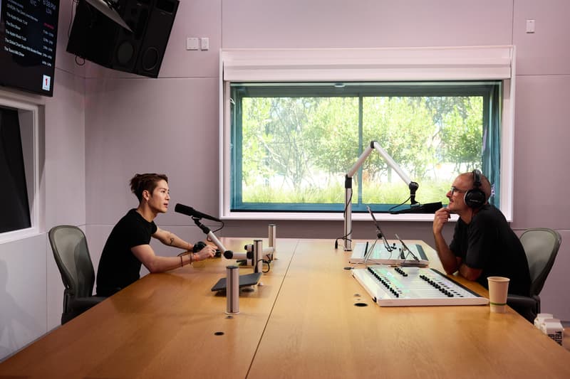 王嘉尔登上 Apple Music 1 电台，分享新专辑《MAGICMAN 2》背后故事