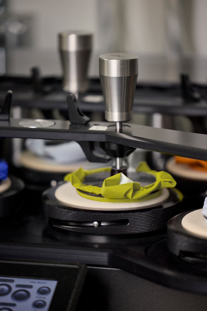 Arc'teryx 发布全新 Pro 级全能山地硬壳 Beta AR