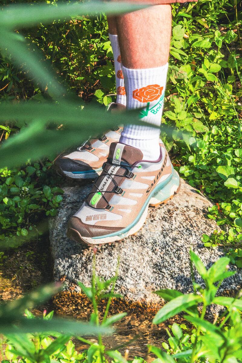 Salomon 携手 Bodega 推出 XT-4 OG 鞋款