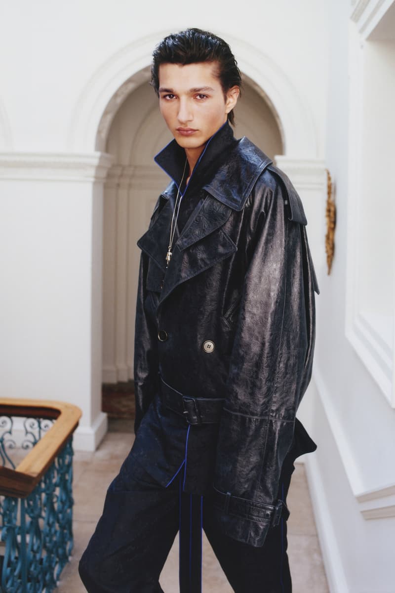 Burberry 隆重呈献 2025 冬季宣传大片《庄园漫游》