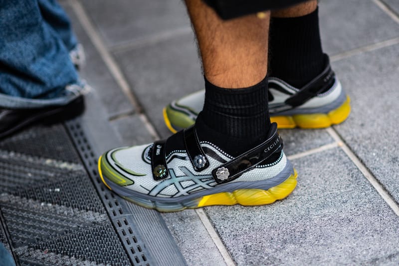 Street Style: 2026 春夏上海时装周街头鞋款趋势