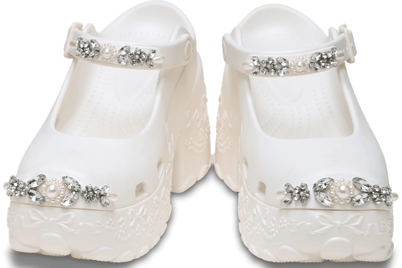 Crocs 卡骆驰再度联手 Simone Rocha 揭幕全新联名系列