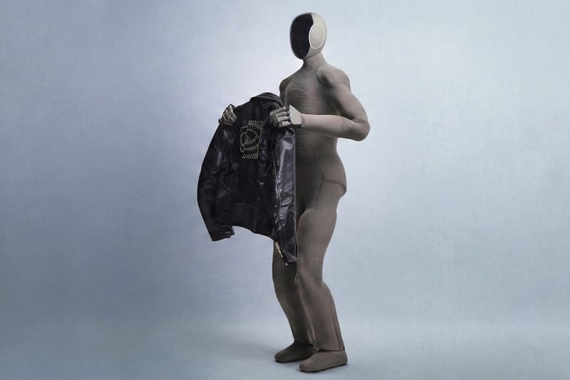 当真实肉体成为枷锁，时尚世界正在厌倦人类？