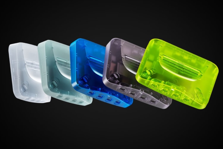 Analogue 复刻失落 N64 史:限量推出原型配色透明 3D 主机