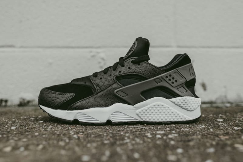 snakeskin nike huarache