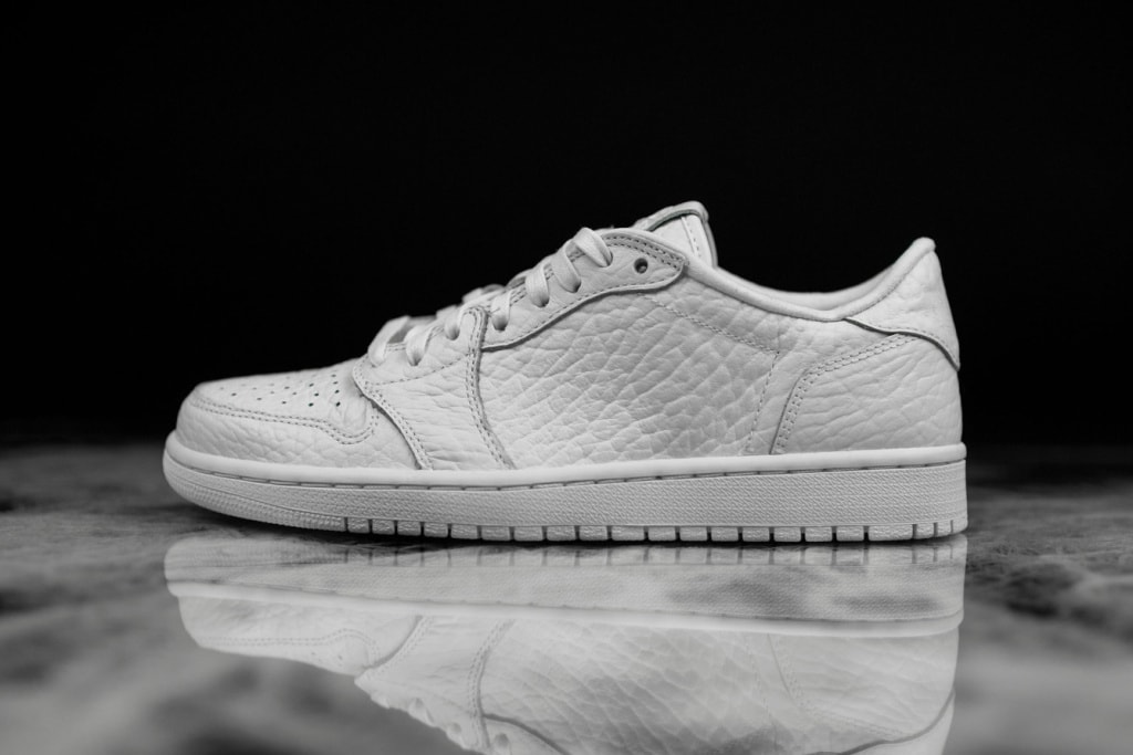 Air Jordan 1 Low Swooshless Triple White Hypebae Air Jordan 1 Low Swooshless Triple White Hypebae
