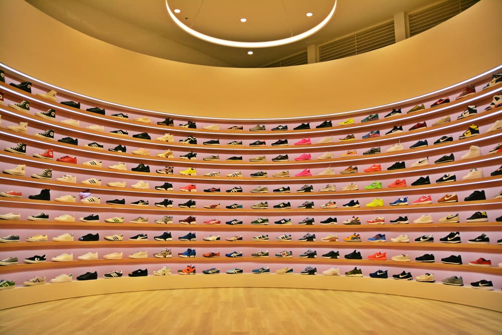 F atmos Womens Osaka Store