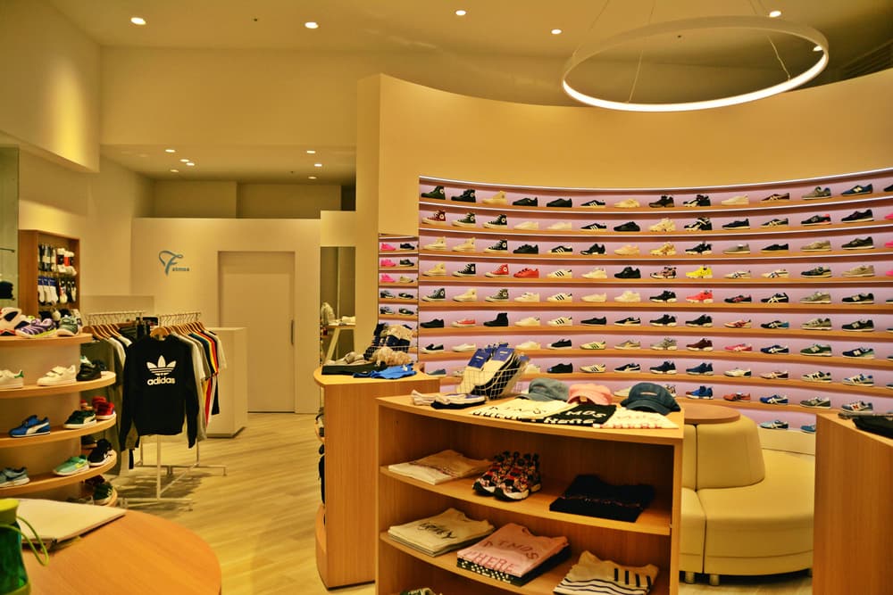 F atmos Womens Osaka Store