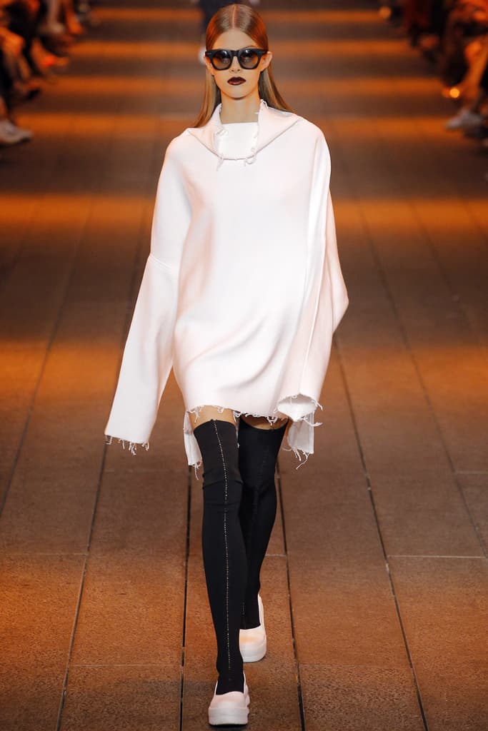 DKNY NYFW 2017 Spring Summer