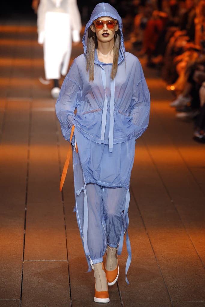DKNY NYFW 2017 Spring Summer