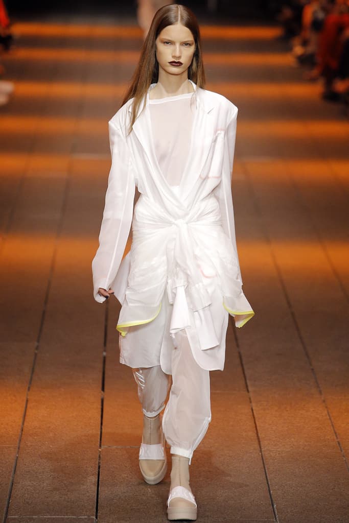 DKNY NYFW 2017 Spring Summer