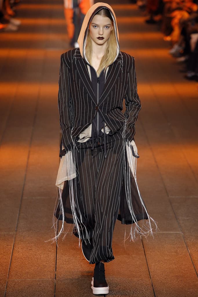 DKNY NYFW 2017 Spring Summer