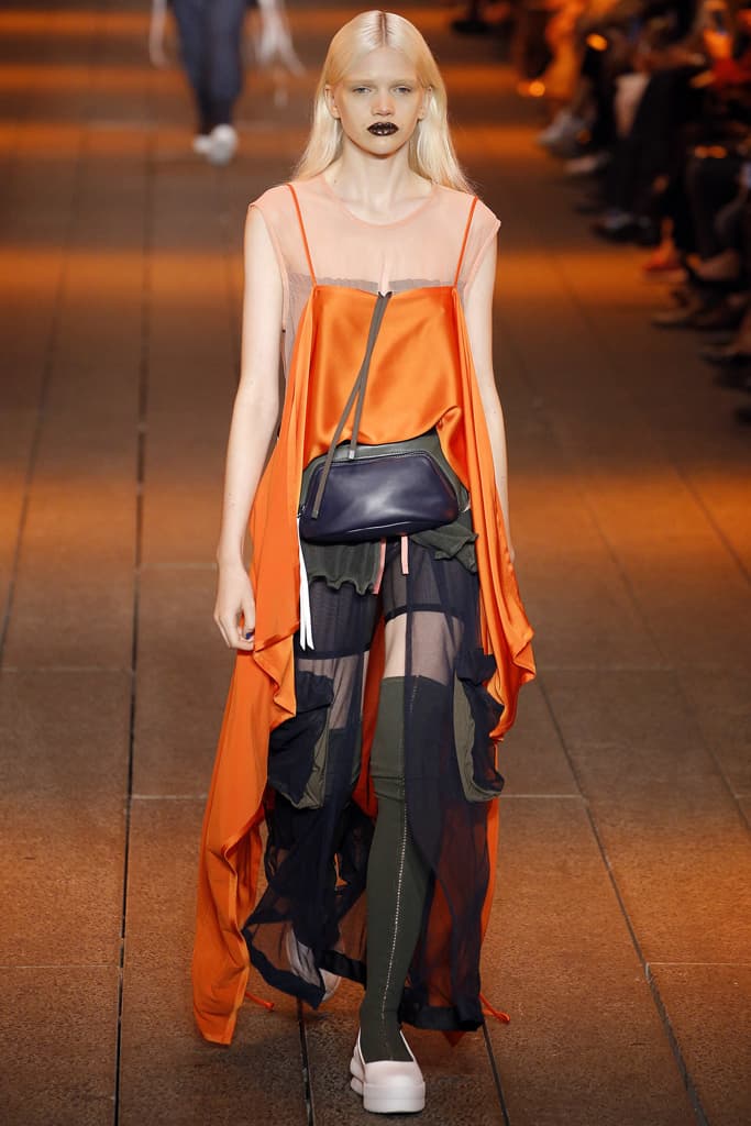 DKNY NYFW 2017 Spring Summer