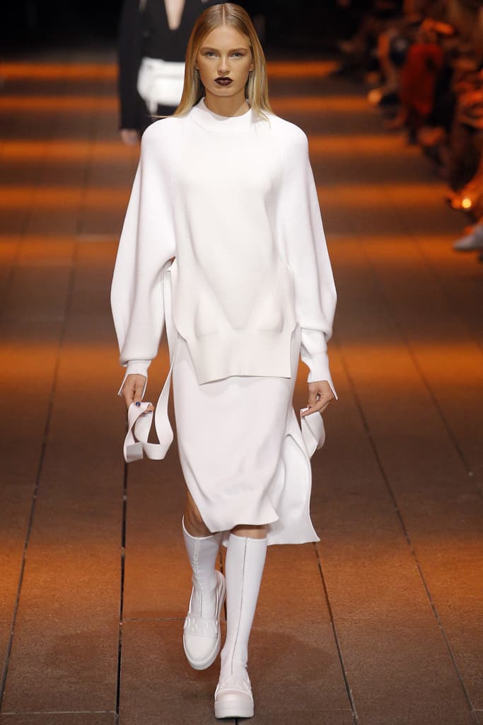 DKNY NYFW 2017 Spring Summer