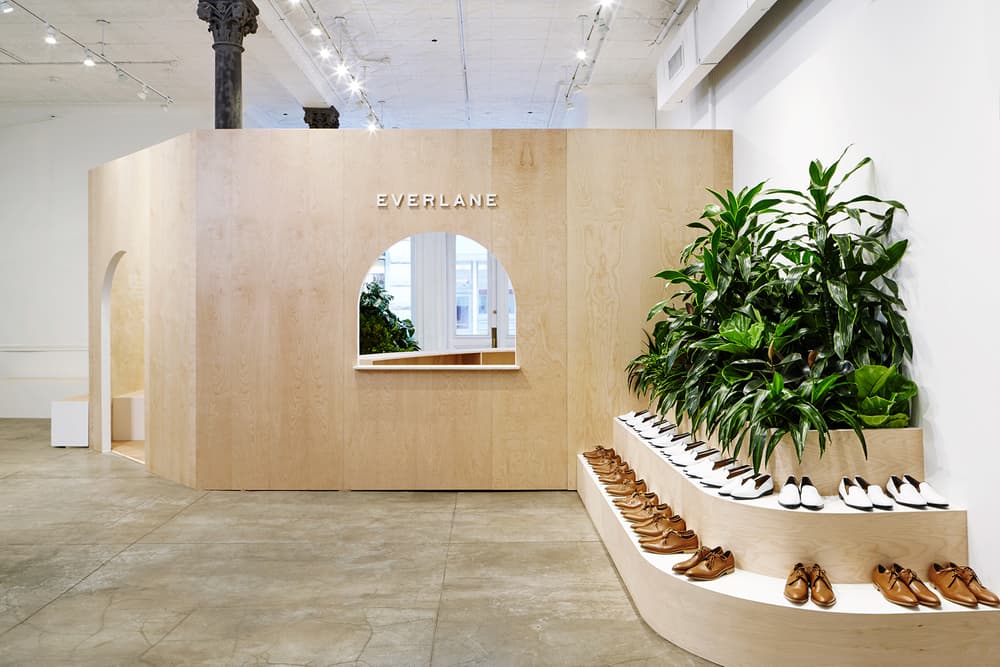 everlane shoe park nyc new york city urban oasis pop up glossier balm dotcom blue bottle coffee