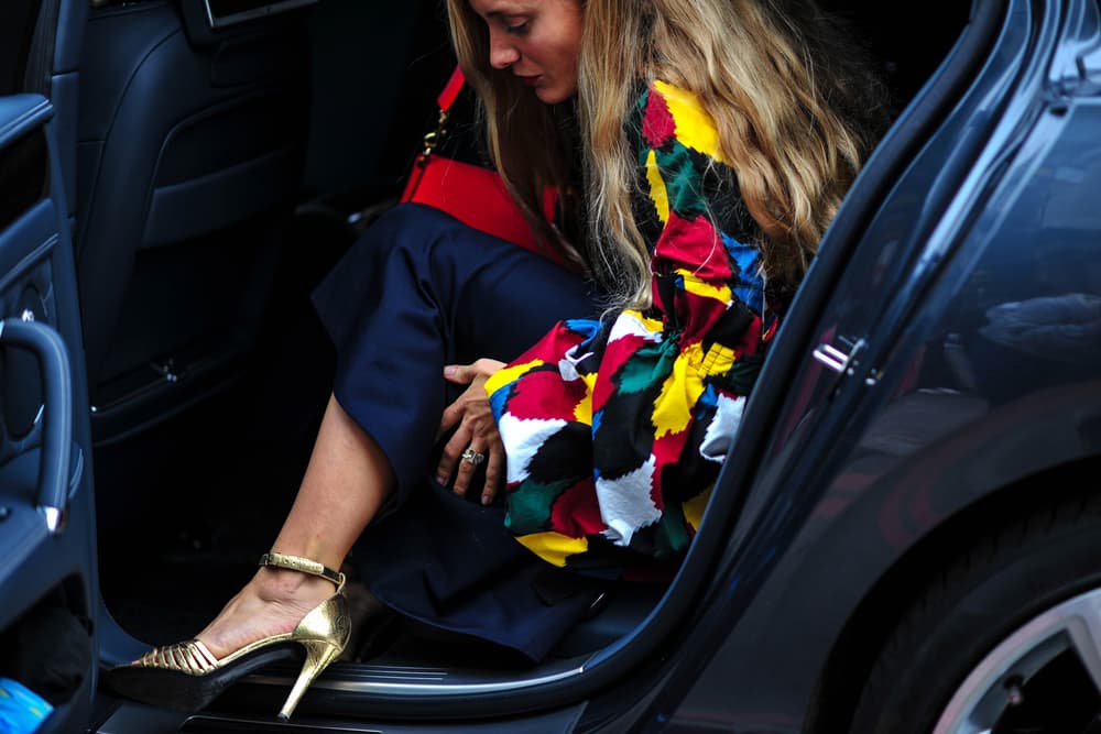 streetsnaps london fashion week mishbv rihanna fenty puma chanel celine vans