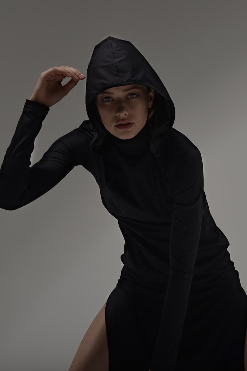42I54 Elodie Ouedraogo Olivia Borlee 2008 beijing olympics sportswear activewear workout
