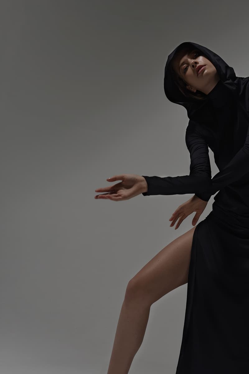 42I54 Elodie Ouedraogo Olivia Borlee 2008 beijing olympics sportswear activewear workout
