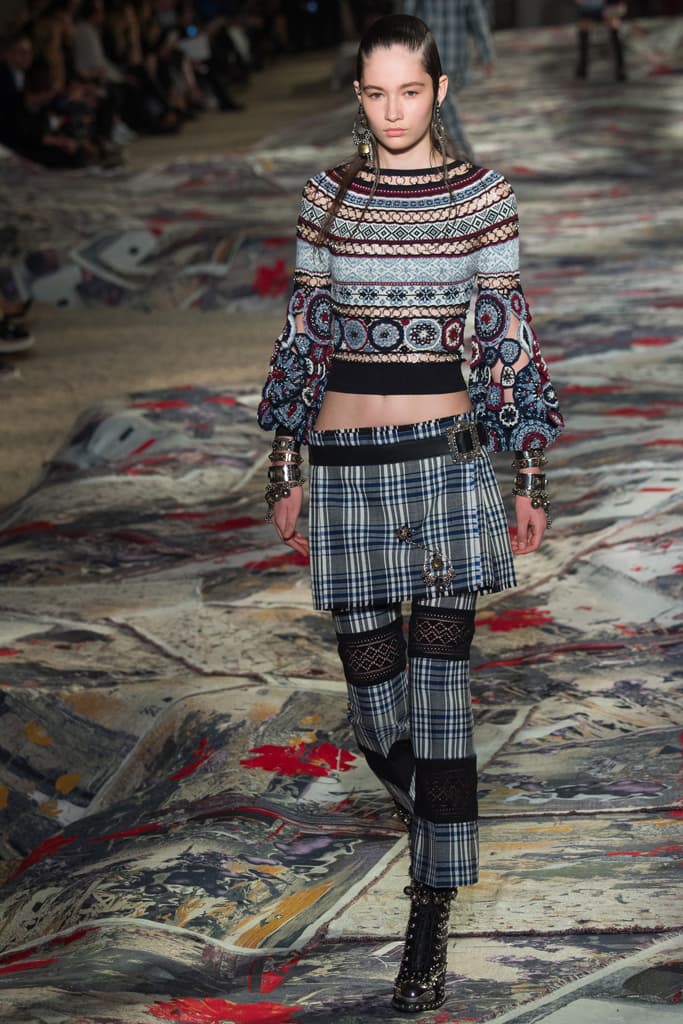 Alexander McQueen Paris Fashion Week 2017 Spring Summer