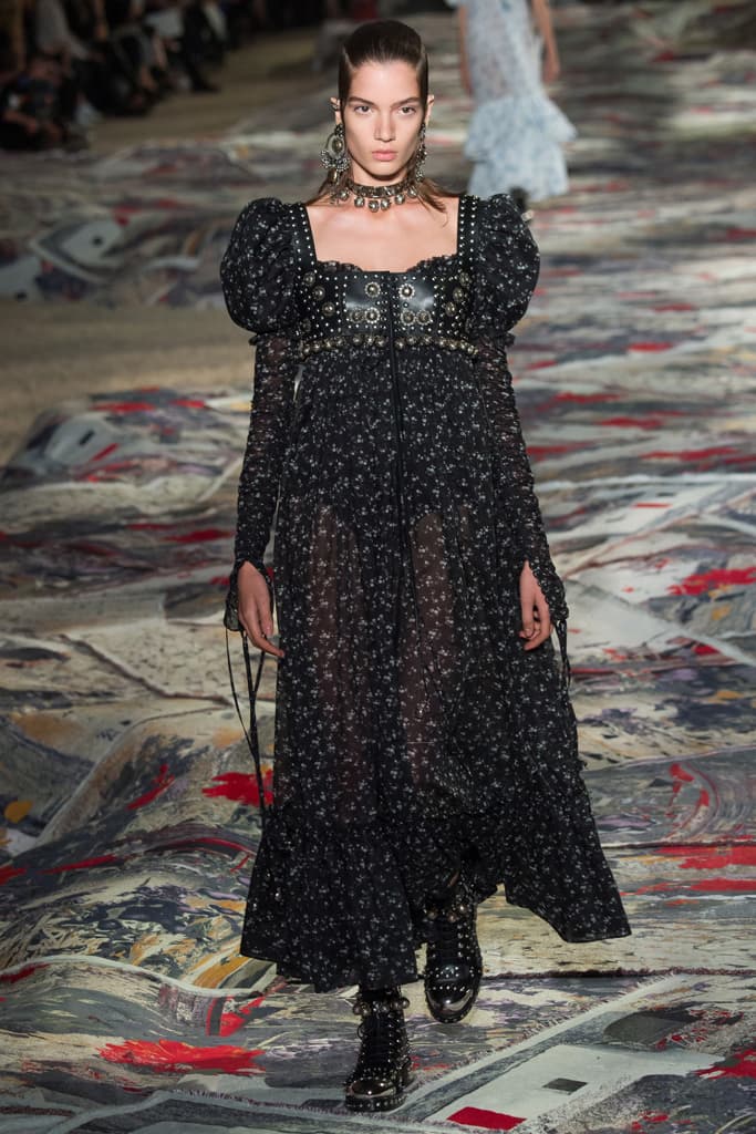 Alexander McQueen Paris Fashion Week 2017 Spring Summer